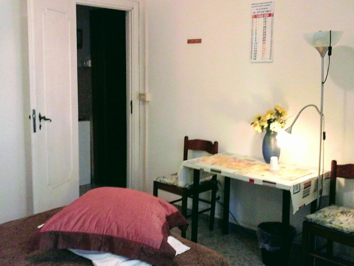 B&B Near Metro' Central Line - Only Wc In The Rooms 15 Minutes To Termini Station 20 To Spagna Square - In The Night Bus Roma Eksteriør bilde